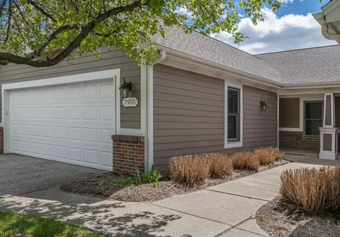 2926 Grand Isle Dr NE, Belmont, MI 49306