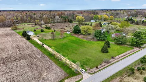169 E Olson Rd, Midland, MI 48640