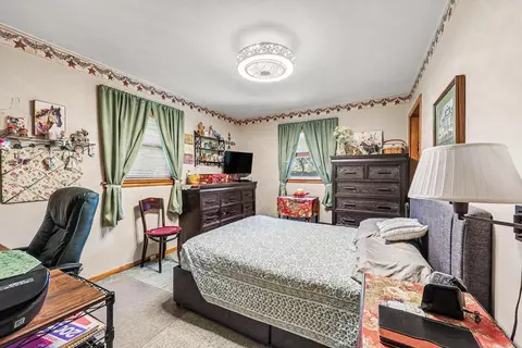 Bedroom - 525 Forest Ln, Parma, MI 49269 photo 2 of 2