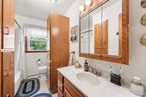 Bath - 525 Forest Ln, Parma, MI 49269 photo 1 of 1