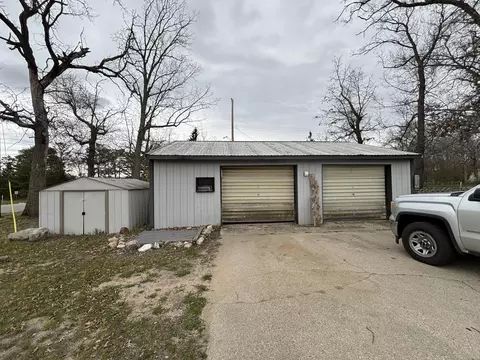 1578 E Pine Hill Ave, White Cloud, MI 49349 photo 3