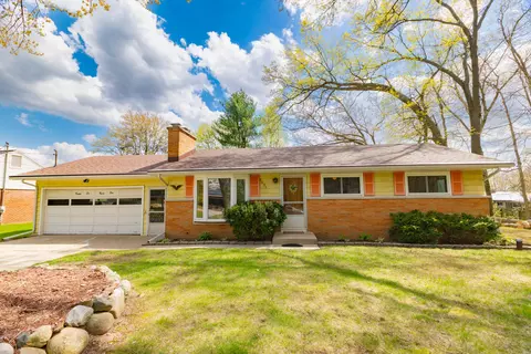 2631 Chopin Ave, Portage, MI 49024