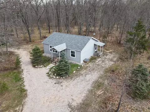 19543 Connelly Rd, Wellston, MI 49689