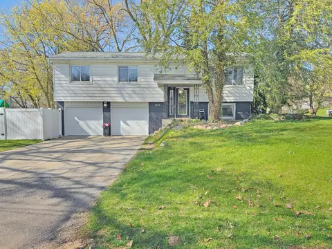 4451 NE Bonanza Dr NE, Grand Rapids, MI 49525