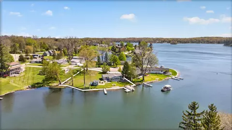 11640 Cedar Ct, Jerome, MI 49249
