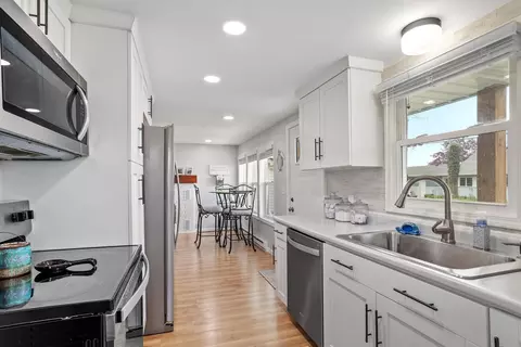 Kitchen - 735 Waterfront Dr, Coldwater, MI 49036 photo 2 of 2