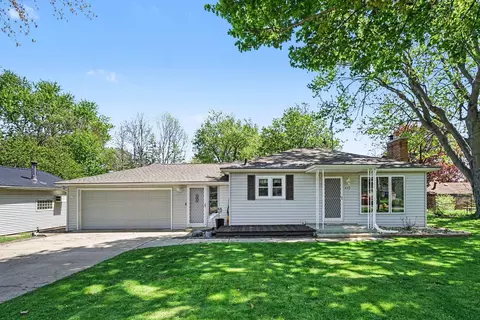 457 Orchard Ln, Battle Creek, MI 49015