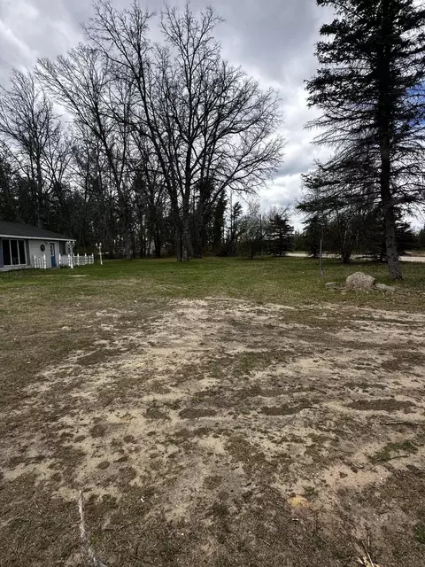 Exterior - 955 E 11 Mile Rd, Irons, MI 49644 photo 2 of 21