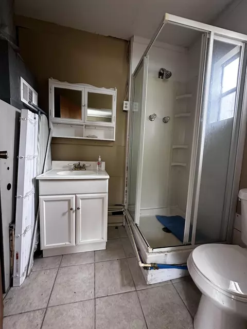 Bath - 955 E 11 Mile Rd, Irons, MI 49644 photo 1 of 4