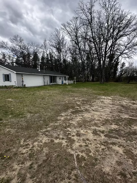 Exterior - 955 E 11 Mile Rd, Irons, MI 49644 photo 3 of 21
