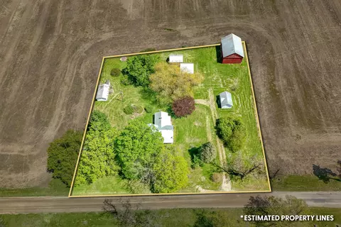 15791 Rice Rd, Camden, MI 49232