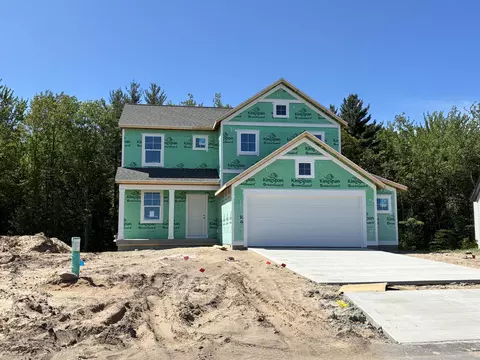 1839 Lowe Dr, Spring Lake, MI 49456
