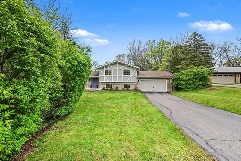 2105 Londonderry Rd, Ann Arbor, MI 48104