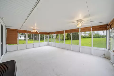 Exterior - 4024 County Farm Rd, Jackson, MI 49201 photo 3 of 13