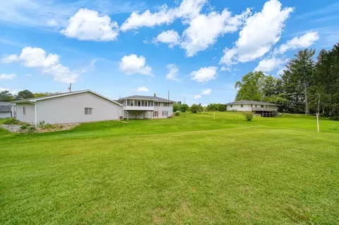 Exterior - 4024 County Farm Rd, Jackson, MI 49201 photo 12 of 13