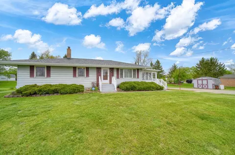 Exterior - 4024 County Farm Rd, Jackson, MI 49201 photo 8 of 13