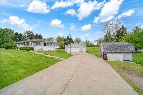 4024 County Farm Rd, Jackson, MI 49201