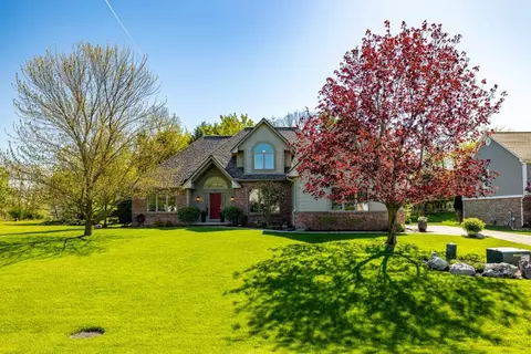 4507 Cameron Cir, Dexter, MI 48130
