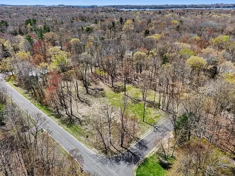 4717 N Lincoln Rd, Ludington, MI 49431