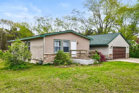 12668 144th Ave, Grand Haven, MI 49417