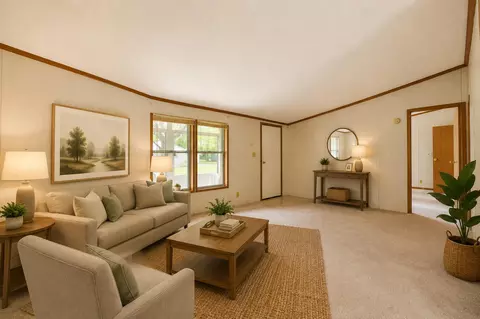 Living - 2900 Pointer Dr, Saginaw, MI 48609 photo 1 of 7