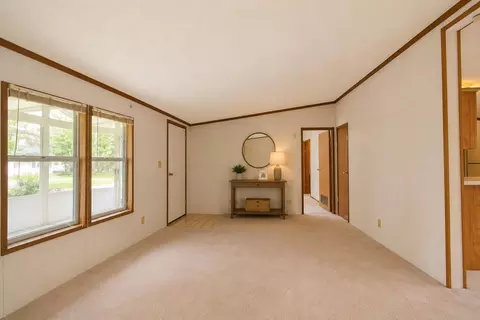 Living - 2900 Pointer Dr, Saginaw, MI 48609 photo 6 of 7