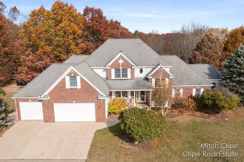 14186 S Mocking Bird Ln, Grant, MI 49327