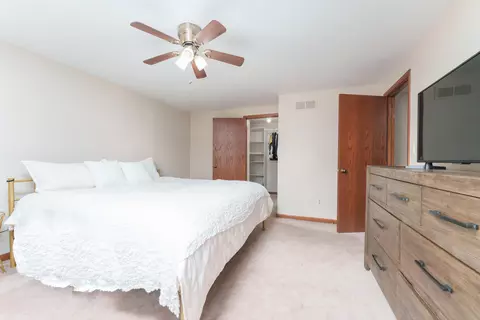 Bedroom - 6727 Robison Ln, Saline, MI 48176 photo 2 of 2