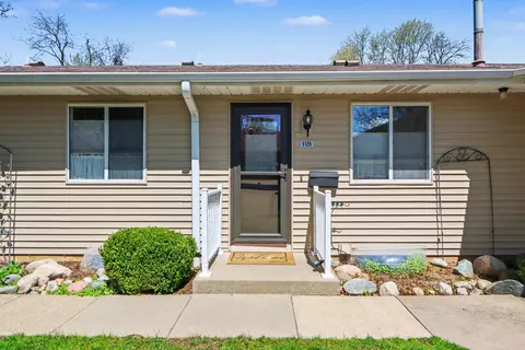 5126 Green Meadow Rd, Kalamazoo, MI 49009
