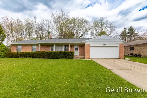 1705 Kendall St SE, Grand Rapids, MI 49508