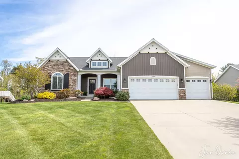 3094 Peachleaf Ct, Holland, MI 49424