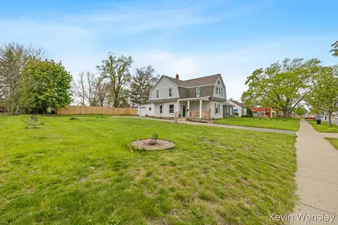 1312 Leonard St NE, Grand Rapids, MI 49505