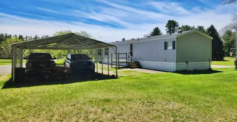 4067 E 20th St, White Cloud, MI 49349