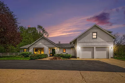 460 92nd St SW, Byron Center, MI 49315
