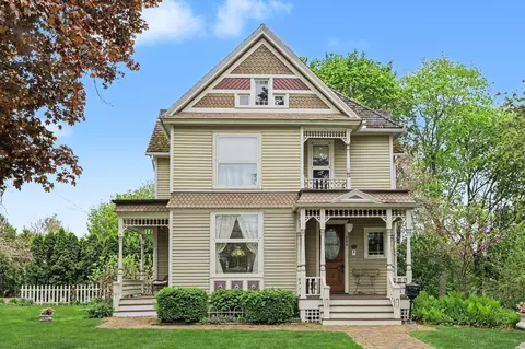 201 W Henry St, Saline, MI 48176