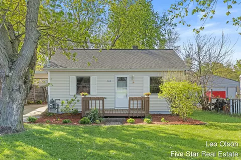 2610 Riley Ave SW, Wyoming, MI 49509