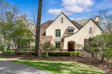 4410 Mystic Ridge Ct NE, Grand Rapids, MI 49525