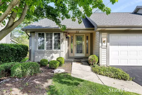 2735 Mulford Dr SE, Grand Rapids, MI 49546