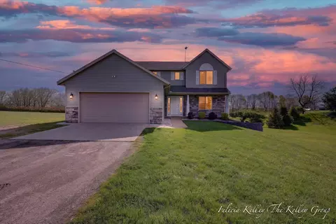 3687 20 Mile Rd NE, Cedar Springs, MI 49319