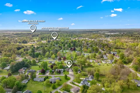 301 Case St, Jonesville, MI 49250