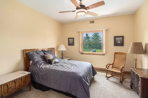 Bedroom - 9991 Kaiser Rd, Saline, MI 48176 photo 2 of 2