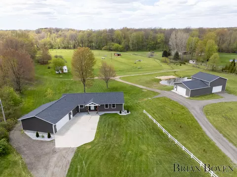 9001 Myers Lake Ave NE, Rockford, MI 49341