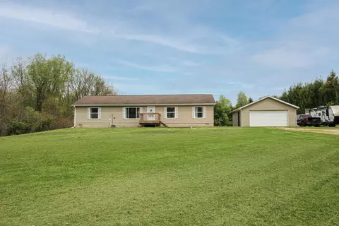 12524 Serenity Dr, Marcellus, MI 49067 photo 2