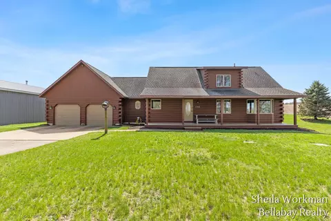7320 100th St SE, Caledonia, MI 49316