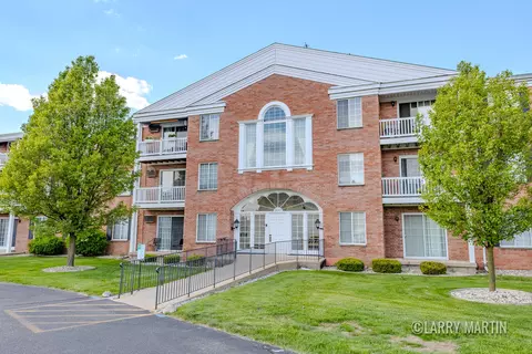 2207 Porter St SW #304, Wyoming, MI 49519