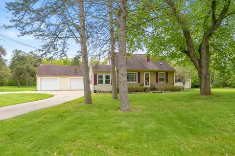 8586 E Main St, Galesburg, MI 49053