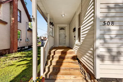Exterior - 508 Maple St, Three Rivers, MI 49093 photo 3 of 10