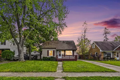 1915 Cooper Ave, Lansing, MI 48910
