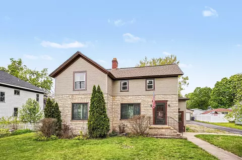 218 Kalamazoo St, Otsego, MI 49078