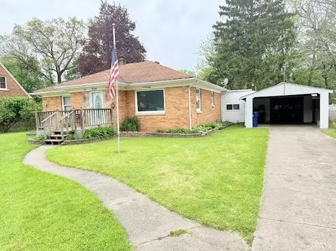 829 Dwillard Dr, Kalamazoo, MI 49048